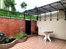 Sennett Estate (D13), Terrace #547649321